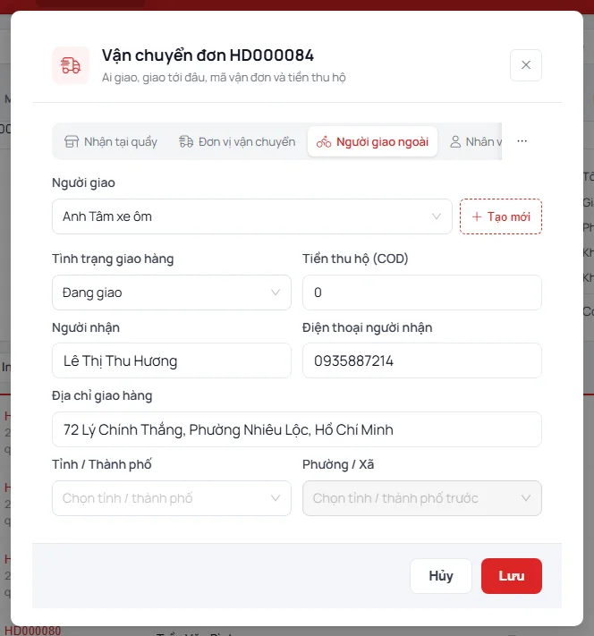 Hộp thoại Vận chuyển đơn HD với các ô Người giao, Tình trạng giao hàng, Tiền thu hộ COD, Người nhận, Điện thoại người nhận, Địa chỉ giao hàng