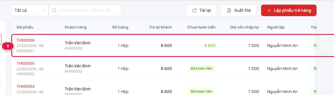 Danh sách Khách trả hàng, dòng đầu là phiếu trả của Trần Văn Bình 1 hộp, trả lại khách 8.600, chưa hoàn tiền 8.600